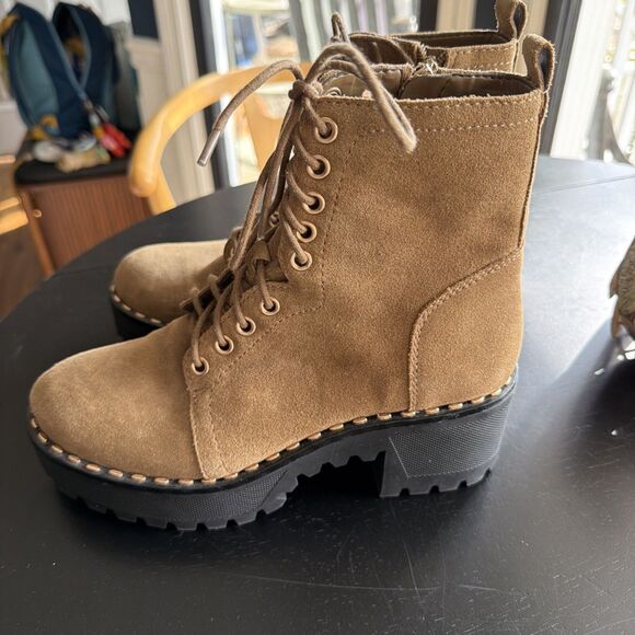 Vince Camuto Leather Women's Mecale Combat Boot Dogwood 6.5 - Picture 4 of 9